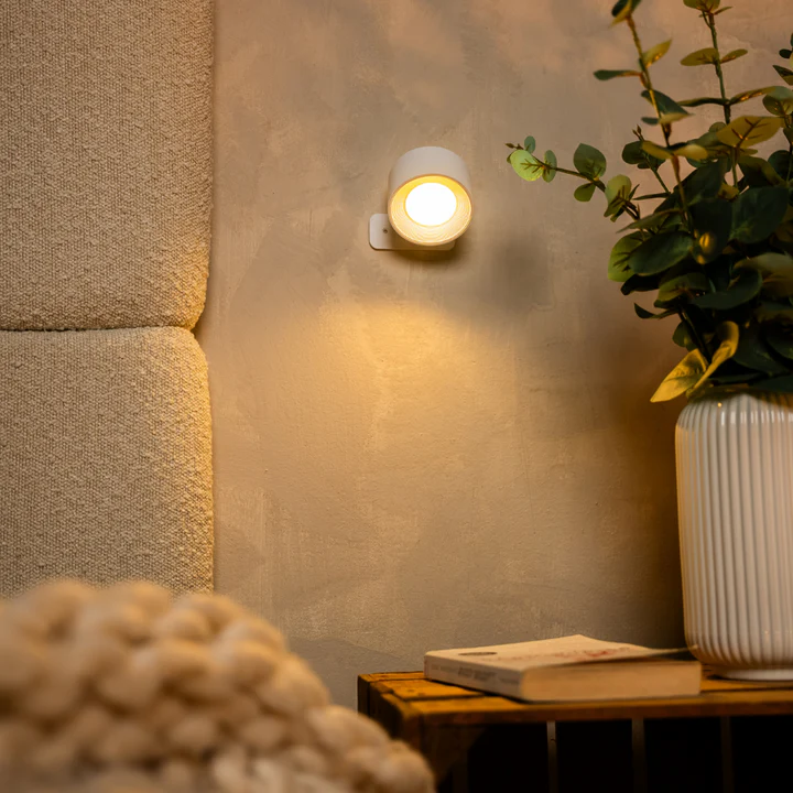 Liora Home - Lámpara de pared